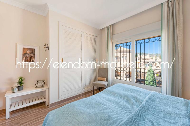 Foto 69b3c434-040f-4531-99d6-d54a329bcd1e. Dachwohnung in avenida de españa 1 in Santa María Marbella