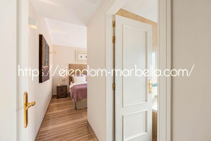 Foto 9aea4e25-67dc-4ee8-8bce-858b81cadd8c. Dachwohnung in avenida de españa 1 in Santa María Marbella