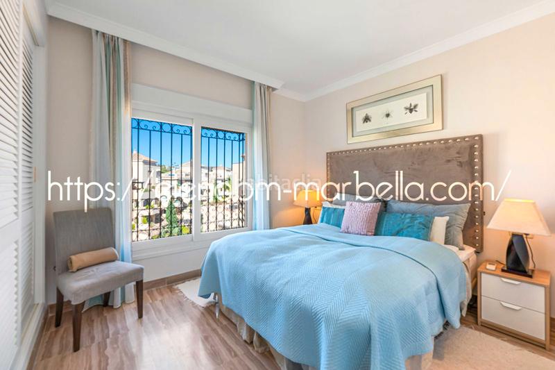 Foto ae76cef6-f938-4481-be84-9128805dc328. Dachwohnung in avenida de españa 1 in Santa María Marbella