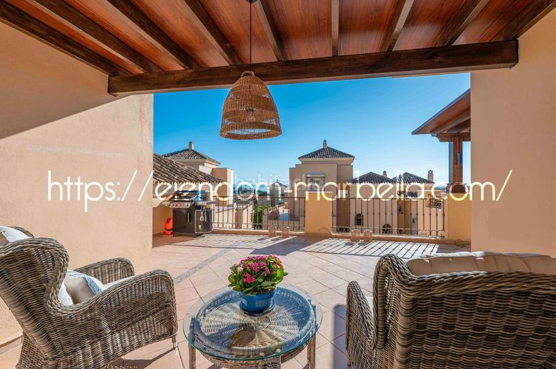 Foto c49aa246-10b0-43f1-b495-b7bbcaea16d5. Dachwohnung in avenida de españa 1 in Santa María Marbella