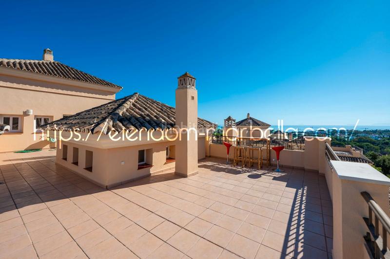 Foto c69c98b0-e6fe-46ff-b26f-71e97d2b88aa. Dachwohnung in avenida de españa 1 in Santa María Marbella