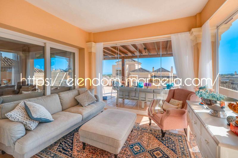 Foto fb7ac748-676a-44f0-9467-1d3f305d321d. Dachwohnung in avenida de españa 1 in Santa María Marbella