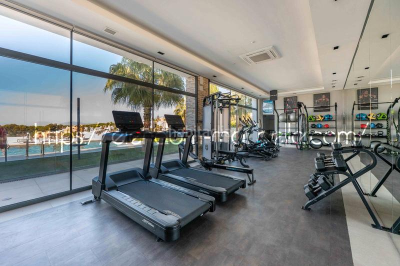 Foto 2aa670e0-3ea6-4cc7-916f-9b492902dbf8. Ático modern penthouse in artola, cabopino, en Cabopino - Artola Marbella