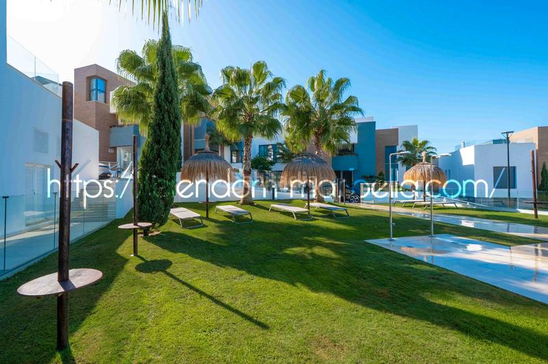 Foto 2ceda167-d838-46c7-a604-9d346a78f3f7. Ático modern penthouse in artola, cabopino, en Cabopino - Artola Marbella