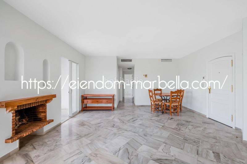 Foto 110348f3-3096-4092-a390-368c675241fc. Appartement mit kamin pool in Elviria Marbella