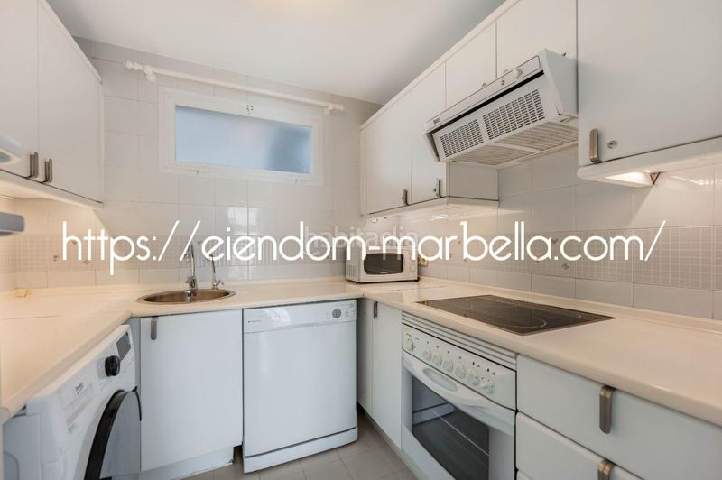 Foto 3a6e87eb-62cc-407c-84bb-838397740217. Appartement mit kamin pool in Elviria Marbella