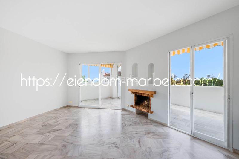 Foto 73039459-d6e5-4437-9788-f55371bbe6ce. Appartement mit kamin pool in Elviria Marbella