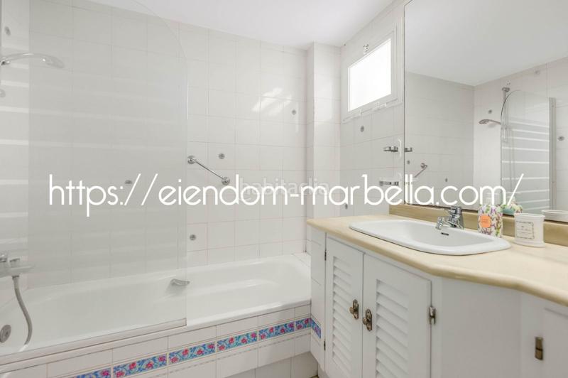 Foto 85b11371-e91a-491f-b5ab-7343eb38b275. Appartement mit kamin pool in Elviria Marbella