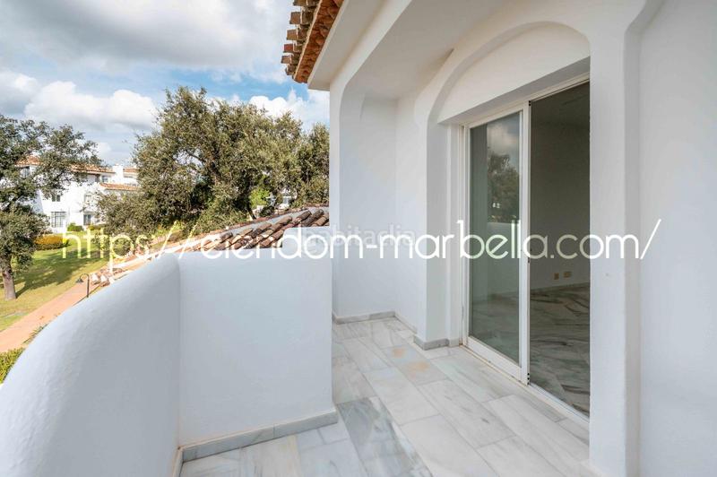 Foto c1f030fb-7a3f-4c04-b023-459250d4729d. Appartement mit kamin pool in Elviria Marbella