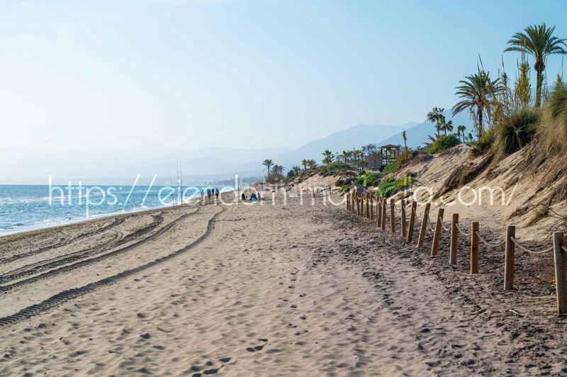 Foto 168b93b9-e112-4cea-95c6-5c91182efb31. Apartament amb calefacció piscina a Romana Playa Marbella