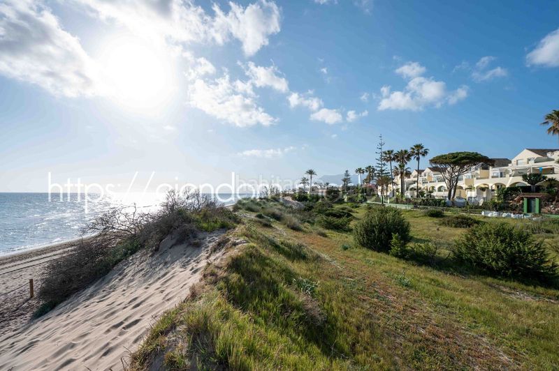 Foto 9846e50c-d94f-4b45-901f-0eb4362b3f00. Apartament amb calefacció piscina a Romana Playa Marbella