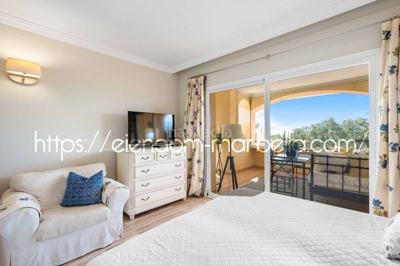 Foto 649a99e7-7c20-4445-b193-6c4d69978f0d. Apartament amb aparcament piscina a Santa María Marbella