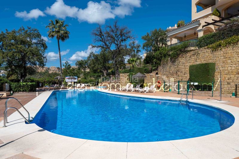 Foto aada309d-d346-4d6c-acc0-9ea0ca159134. Apartament amb aparcament piscina a Santa María Marbella