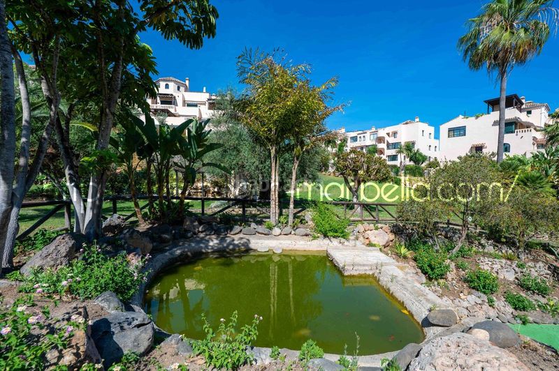 Foto 2b1fe5c5-1c2e-4ac4-8a2d-06e595ad3026. Apartament amb xemeneia piscina a Santa María Marbella