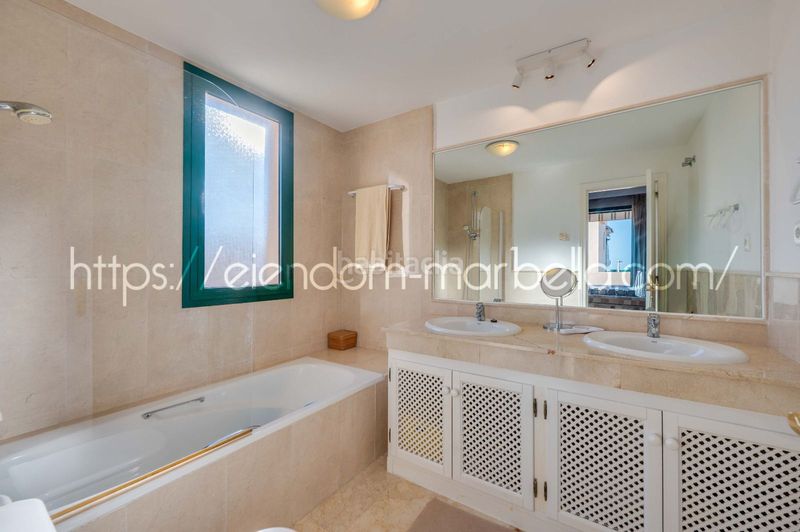 Foto 3421b251-5043-4bf8-a8ea-381cf2754106. Apartament amb xemeneia piscina a Santa María Marbella