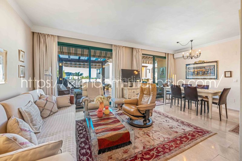 Foto 67daf57a-ffd8-4b64-94c1-78ff985eb551. Apartament amb xemeneia piscina a Santa María Marbella