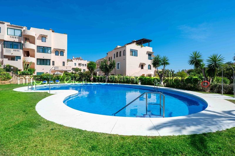 Foto 7ab326ab-51a5-4e66-9e53-727470a60cbb. Apartament amb xemeneia piscina a Santa María Marbella