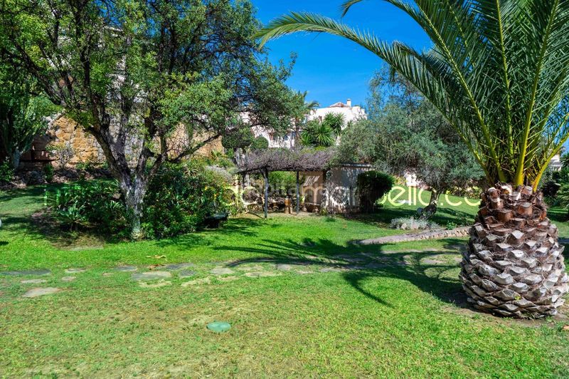 Foto 9dfbb7ac-d2bb-4b62-acbd-ae16d1fdf165. Apartament amb xemeneia piscina a Santa María Marbella
