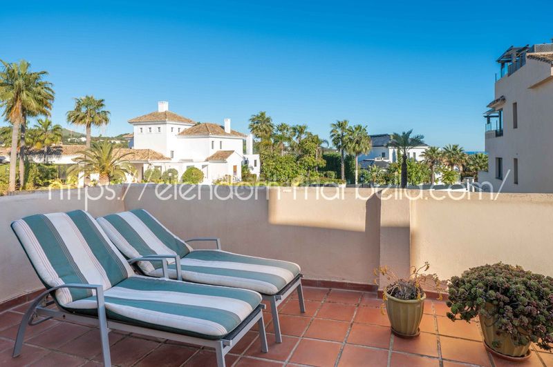 Foto ff5b878c-370e-4555-b643-a82c785c632b. Apartament amb xemeneia piscina a Santa María Marbella