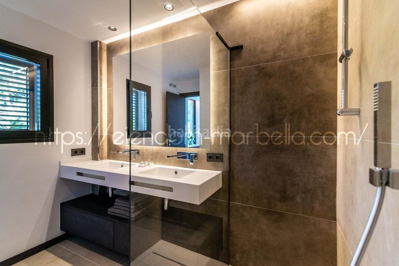 Foto 5fe6bac1-8a1d-47a2-bb1b-b2758be1fcaa. Àtic amb calefacció piscina a Romana Playa Marbella