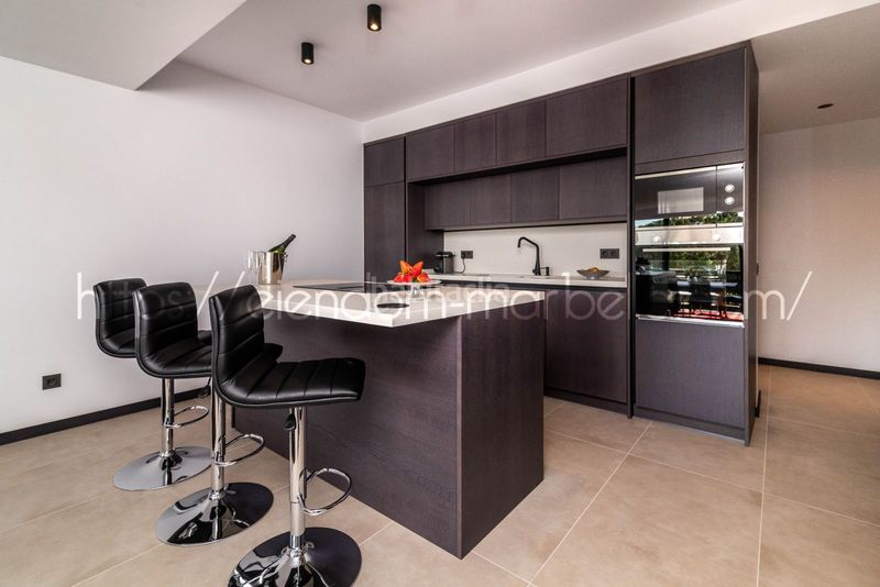 Foto 650a1fe8-a0bb-472a-b94a-fe846b49946c. Àtic amb calefacció piscina a Romana Playa Marbella