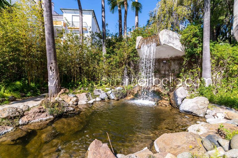 Foto 783243f4-b31e-4467-9612-c618ac0fbe51. Àtic amb calefacció piscina a Romana Playa Marbella