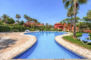 Appartement  Avenida la reserva de marbella. Se vende amplio apartamento en planta baja en reserva de marbell