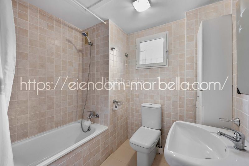 Foto f2a9b7ab-4b9b-471a-96ce-dd26732f6462. Apartament amb piscina a reserva de Marbella Marbella