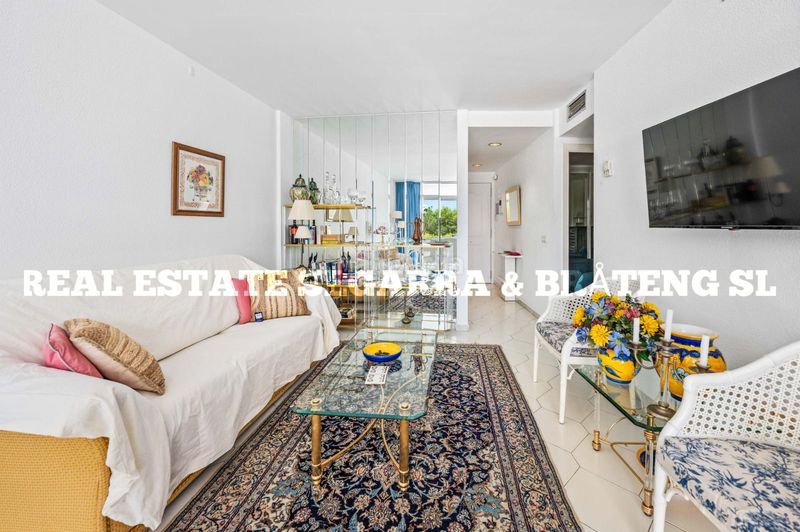 Foto 1abcb1fe-c089-4c3e-8ab4-302792b77e46. Apartament amb piscina a Riviera del Sol Mijas