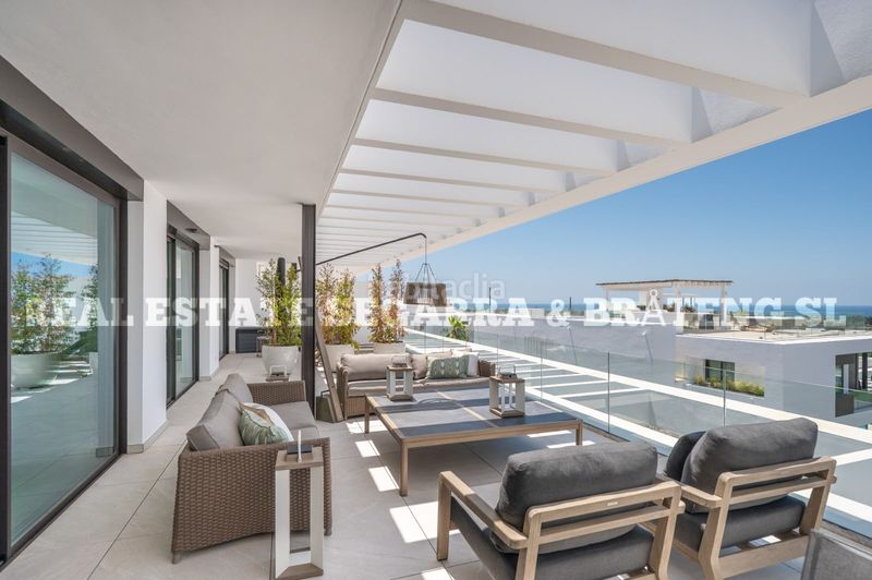 Foto e1205702-30c4-49fb-ad5c-6a4bb7d8be38. Àtic amb calefacció aparcament piscina a bahía de Marbella Marbella