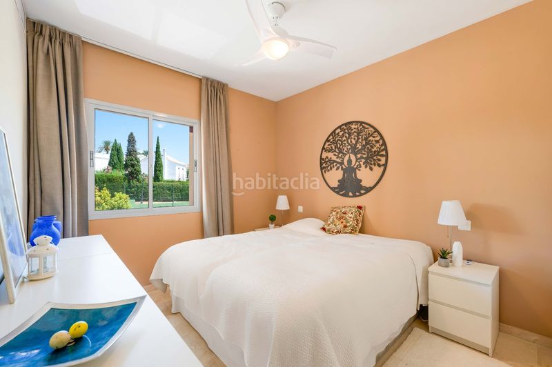 Foto 66a1ba69-3c6a-4c63-8613-ea5f351f7226. Piccolo appartamento con piscina in Los Naranjos Marbella