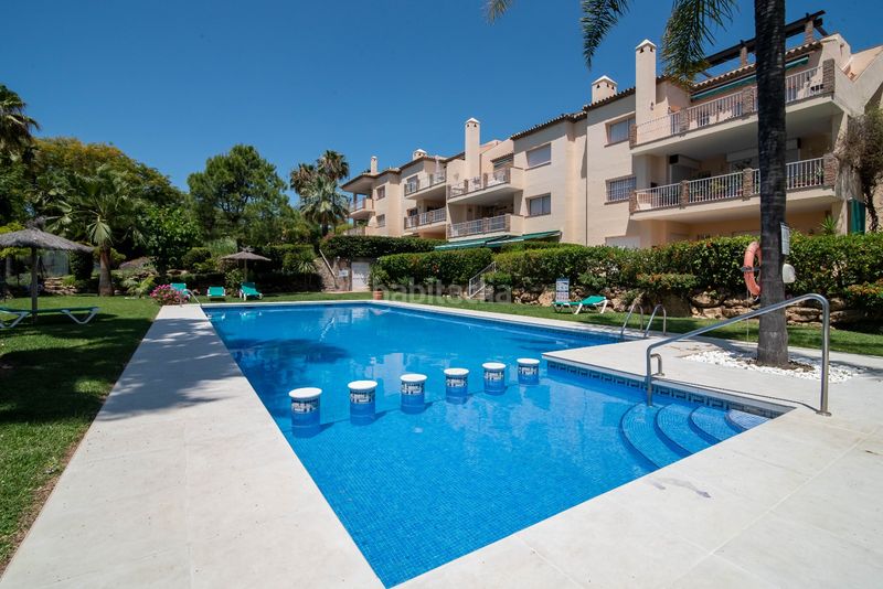 Foto 838f417c-ca4d-445b-9071-d5da2f0ebbe5. Piccolo appartamento con piscina in Los Naranjos Marbella