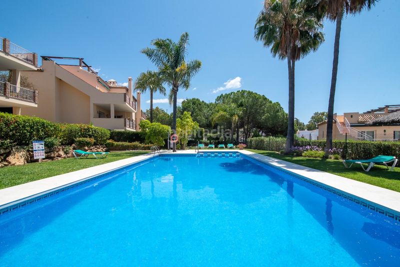 Foto a7120a21-7403-4fdf-8fdb-60194b9e5f01. Piccolo appartamento con piscina in Los Naranjos Marbella