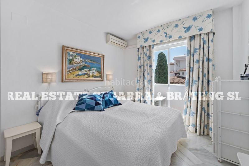 Foto 7ed4a13b-db91-4dce-beba-69db24f8624b. Apartament amb xemeneia piscina a Elviria Marbella