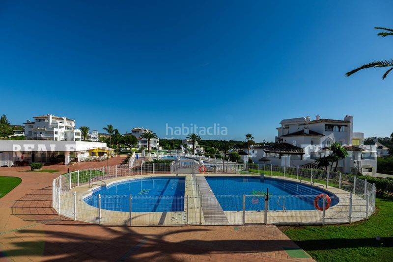 Foto a3be500b-faa4-4d4b-943b-68dd3ac6cf58. Apartament amb xemeneia piscina a Elviria Marbella