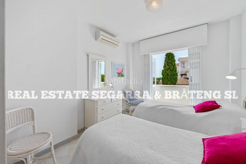 Foto a97d97b2-820f-4f18-9956-be1e4fa4239c. Apartament amb xemeneia piscina a Elviria Marbella