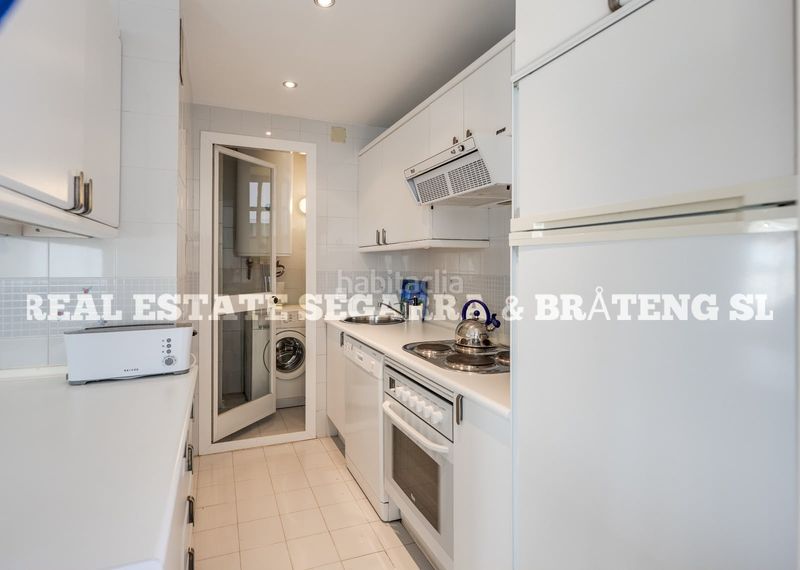 Foto bc570902-2509-4b67-8225-3197d35db833. Apartament amb xemeneia piscina a Elviria Marbella