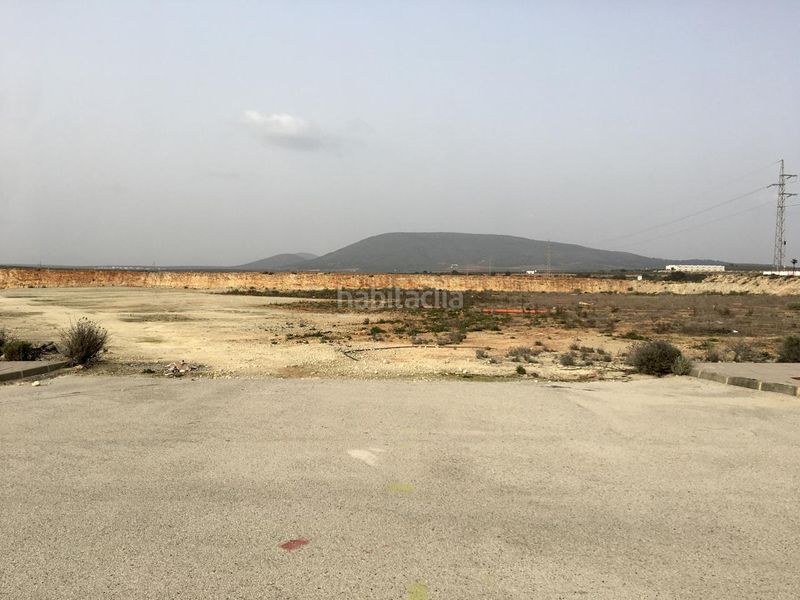 Foto d52e2a2e-6b03-40a9-a37f-b21e127d9a78. Area edificabile industriale in Humilladero