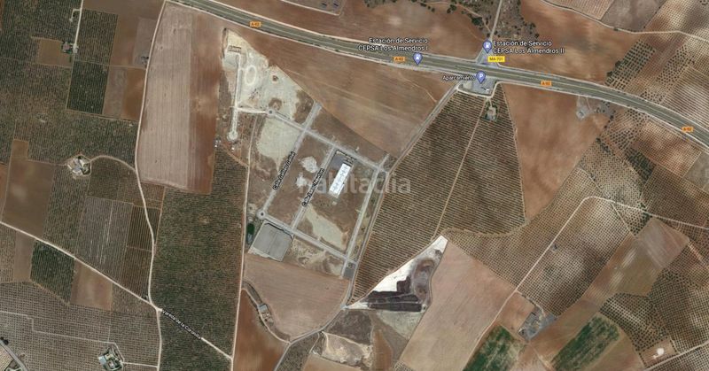 Foto 8b3999a3-5b58-4438-b525-f413c1834875. Area edificabile industriale in Humilladero