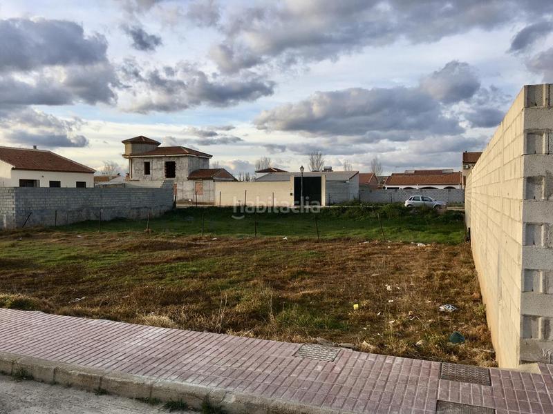 Foto cc56b0f7-6840-4b0a-af97-8c6d46c36257. Terreno residencial en victoria kent 19 en Humilladero