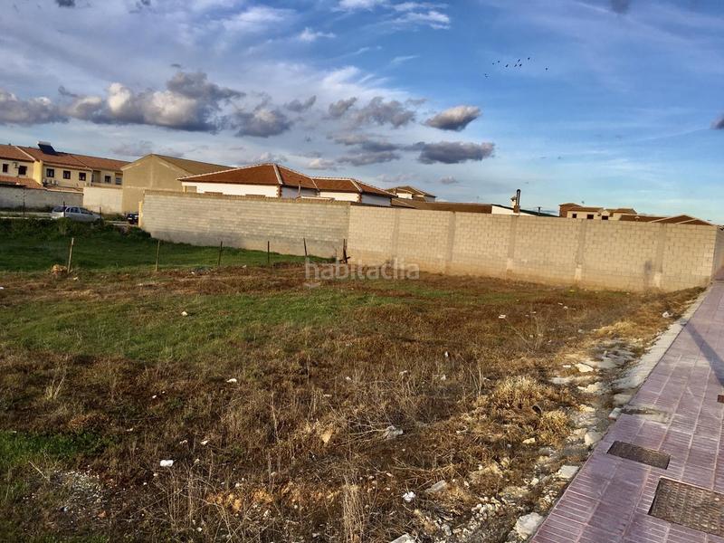 Foto ce7b9db3-f7f4-4abe-a249-469201e1f189. Terreno residencial en victoria kent 19 en Humilladero