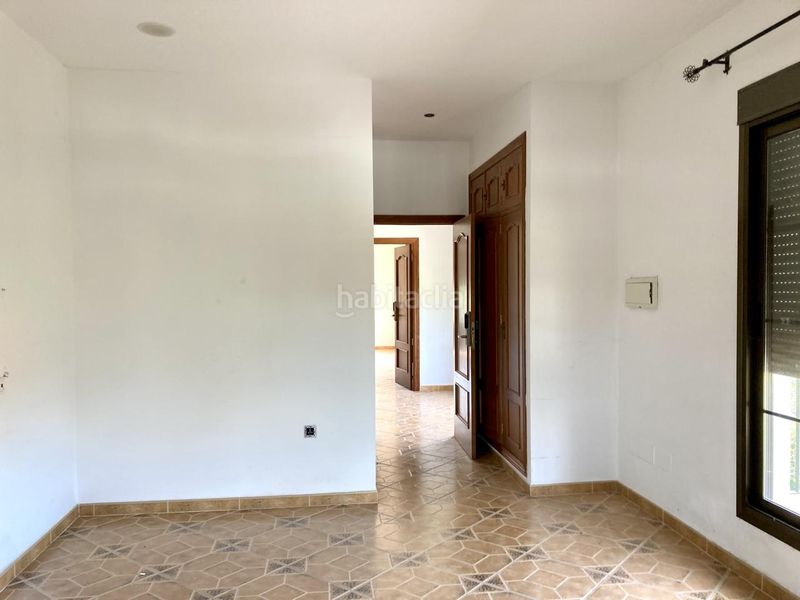 Foto 3fbe35d7-90ec-4bb4-a8bd-2f6c358c2dab. Edificio en Villanueva de Algaidas