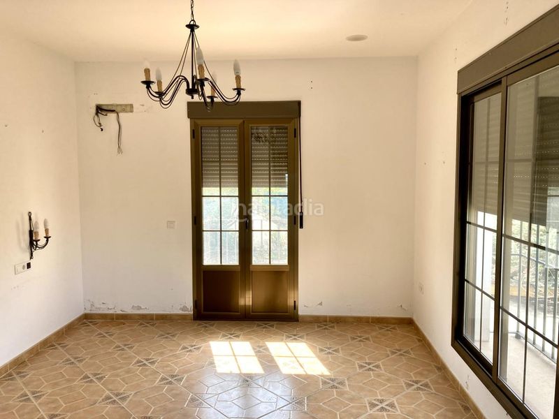 Foto 71a43d05-5fb0-4059-83a4-025750d808e0. Edificio en Villanueva de Algaidas