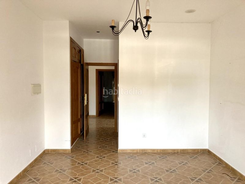 Foto e8a3f498-9d52-43c5-9885-20d92519948b. Edificio en Villanueva de Algaidas