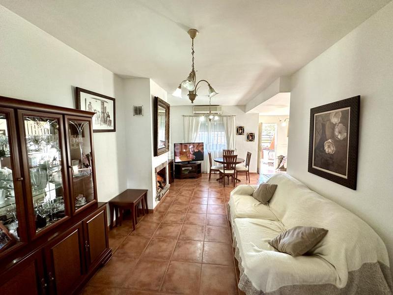 Foto 581f335f-b3af-4a19-8acf-f7f6bed96d13. Casa adossada amb piscina a Fuente de Piedra