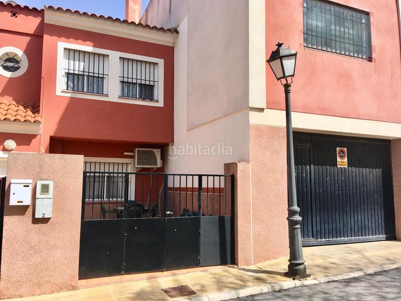 Foto 1ea38488-1b63-4729-9a41-c49f2d147b3a. Maison jumelée avec piscine dans Fuente de Piedra