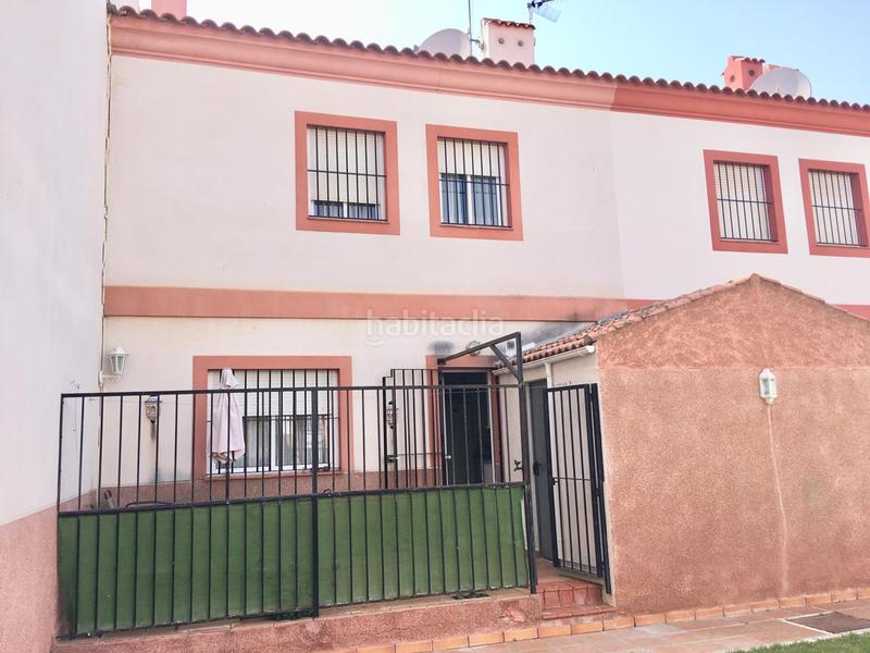 Foto 38a94b0d-1ac1-4e4e-9d08-41cfa30ef1b7. Maison jumelée avec piscine dans Fuente de Piedra