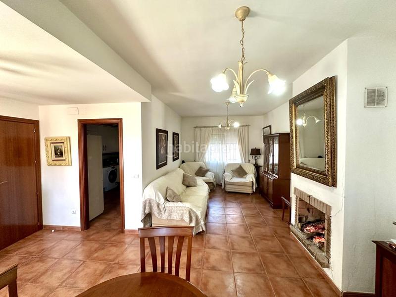 Foto 3dbc674a-30ea-420b-b7a9-3fb294aba9ba. Maison jumelée avec piscine dans Fuente de Piedra