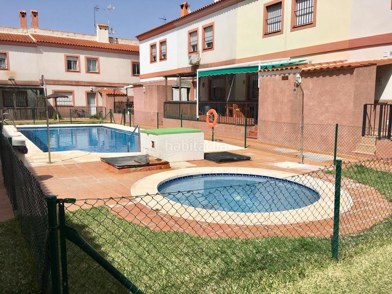 Foto 4801bf62-71d9-48eb-b597-162b2a679291. Maison jumelée avec piscine dans Fuente de Piedra