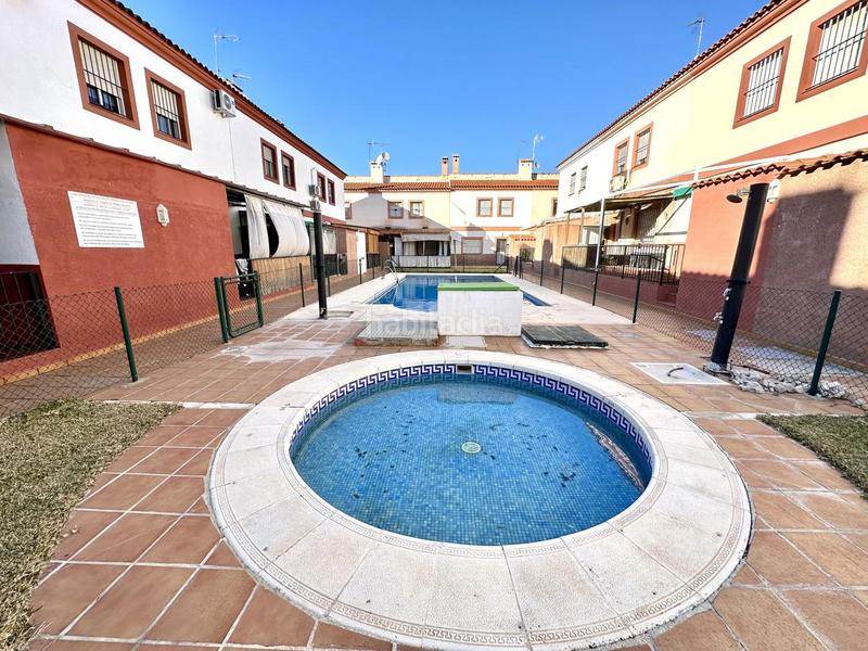 Foto 6a749046-7d7c-4251-adfd-975a6bc10c9e. Maison jumelée avec piscine dans Fuente de Piedra